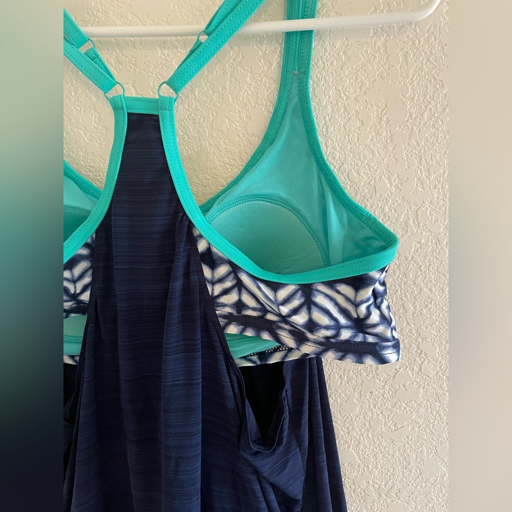 Zero Xposur Women’s Navy and Teal Swim Tankini Top size 14 - Picture 5 of 9